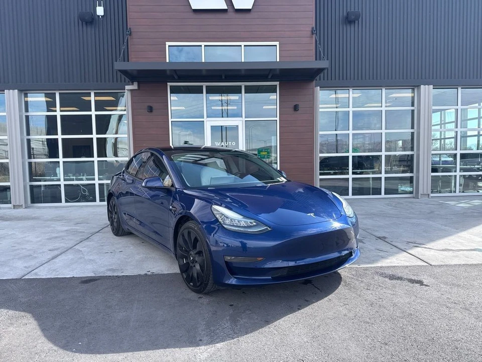 2018 Tesla Model 3 - Image 2 of 21