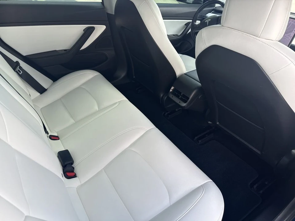 2018 Tesla Model 3 - Image 19 of 21