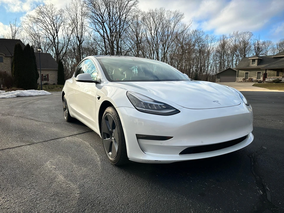 2018 Tesla Model 3 - Image 9 of 31
