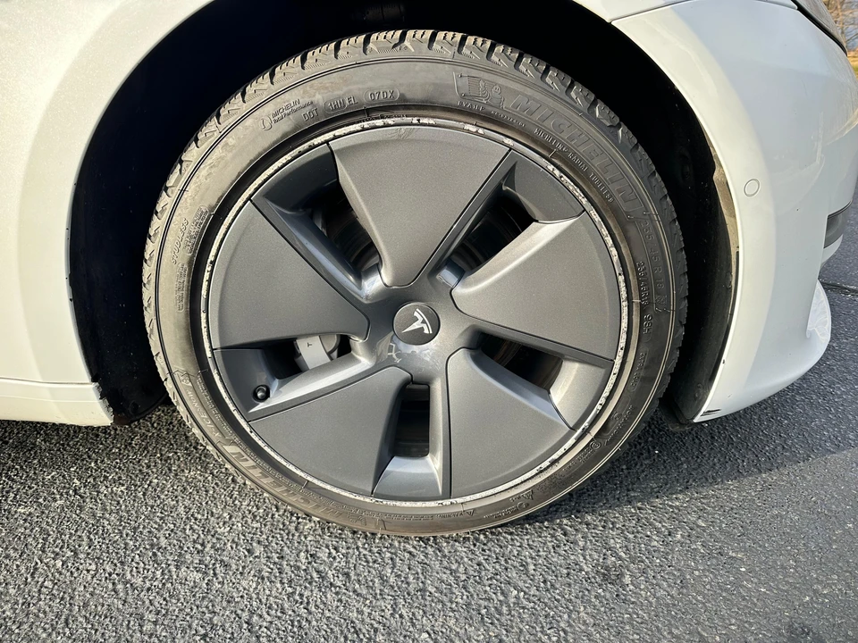2018 Tesla Model 3 - Image 27 of 31