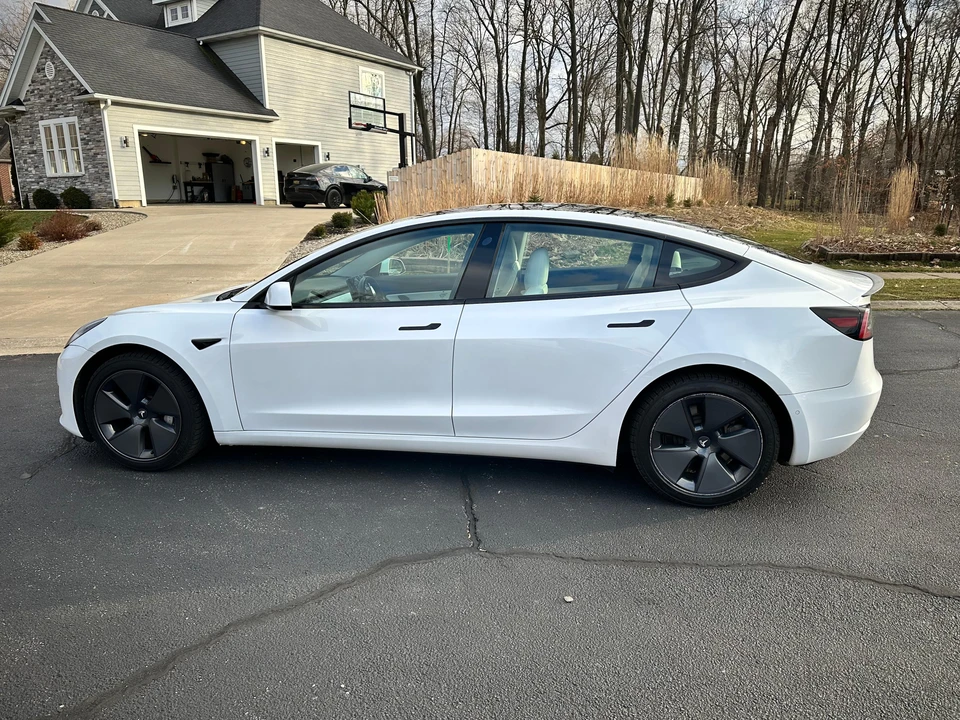 2018 Tesla Model 3 - Image 6 of 31