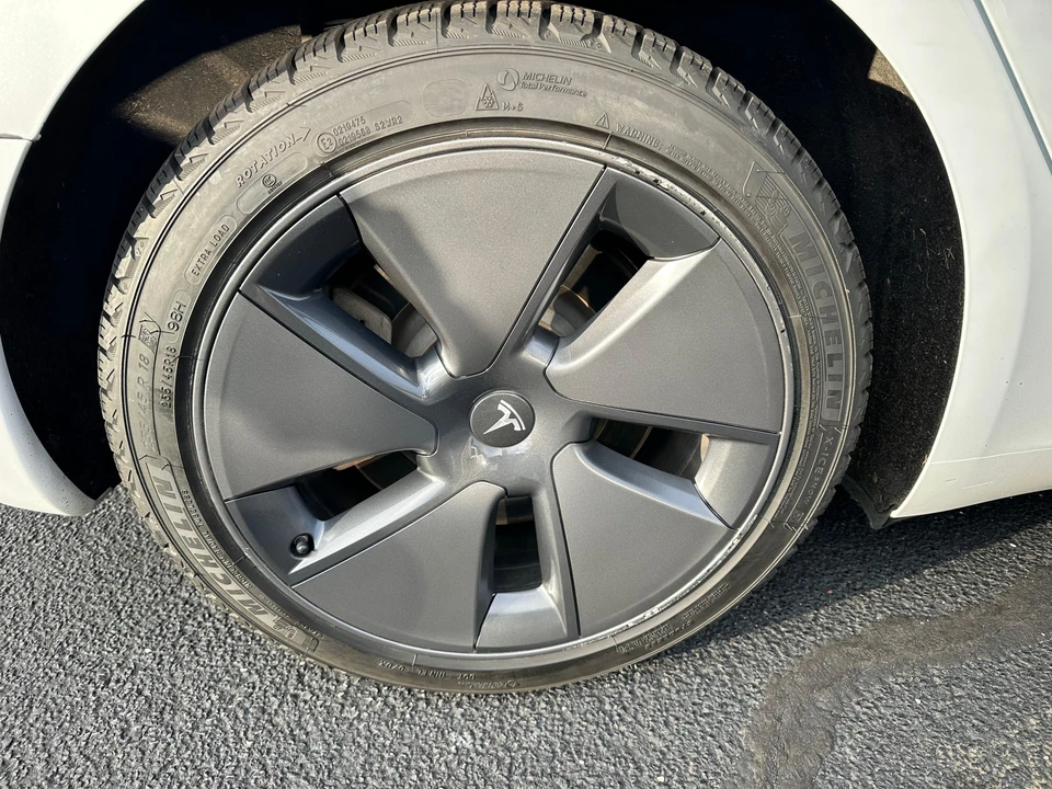 2018 Tesla Model 3 - Image 26 of 31