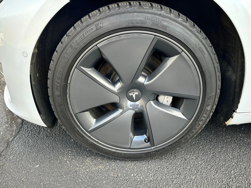 2018 Tesla Model 3 - Image 24 of 31