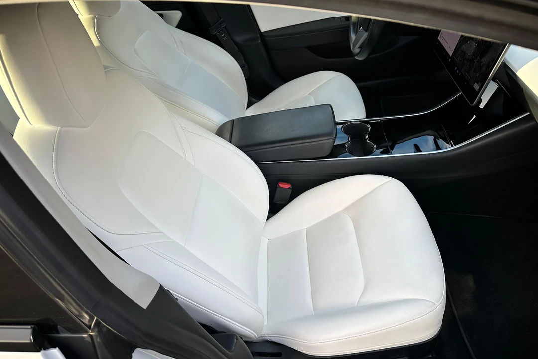2018 Tesla Model 3 - Image 29 of 31