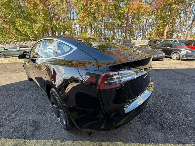 2018 Tesla Model 3 - Image 4 of 12