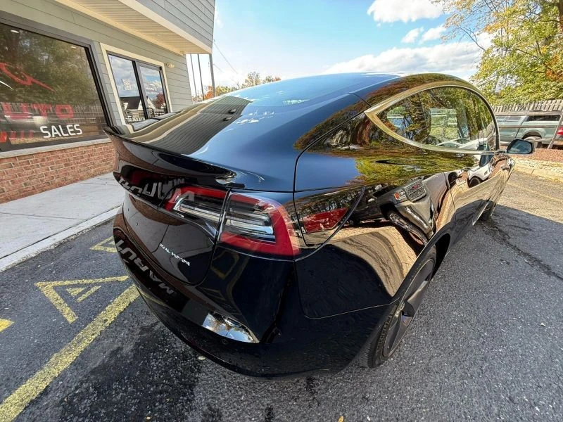 2018 Tesla Model 3 - Image 6 of 12