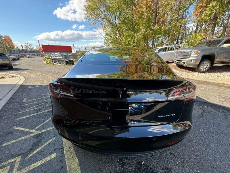 2018 Tesla Model 3 - Image 5 of 12