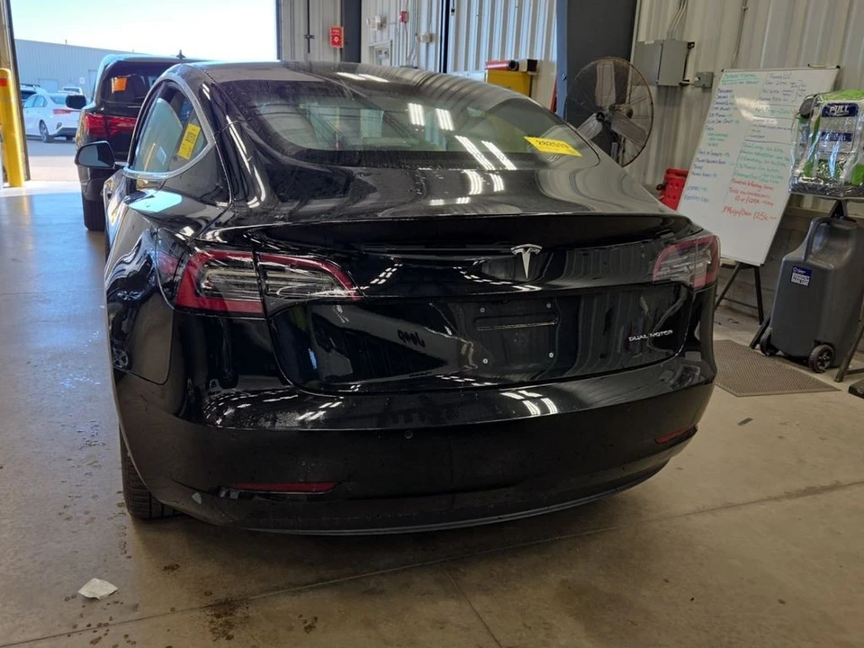 2018 Tesla Model 3 - Image 4 of 6