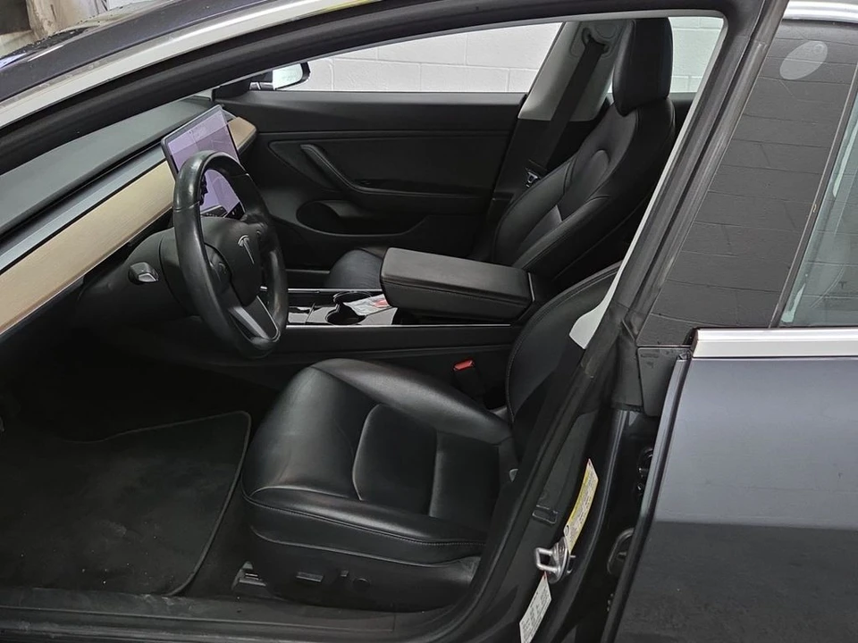 2018 Tesla Model 3 - Image 6 of 7