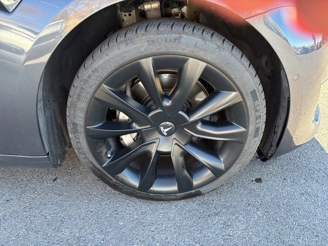 2018 Tesla Model 3 - Image 10 of 11