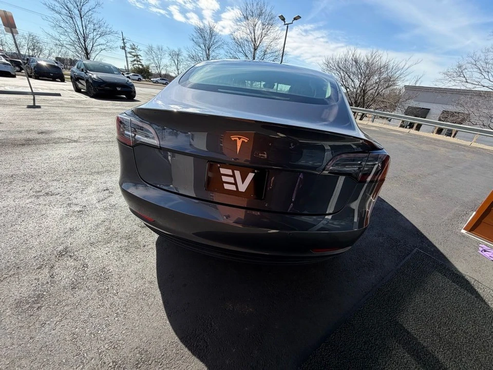 2018 Tesla Model 3 - Image 5 of 16