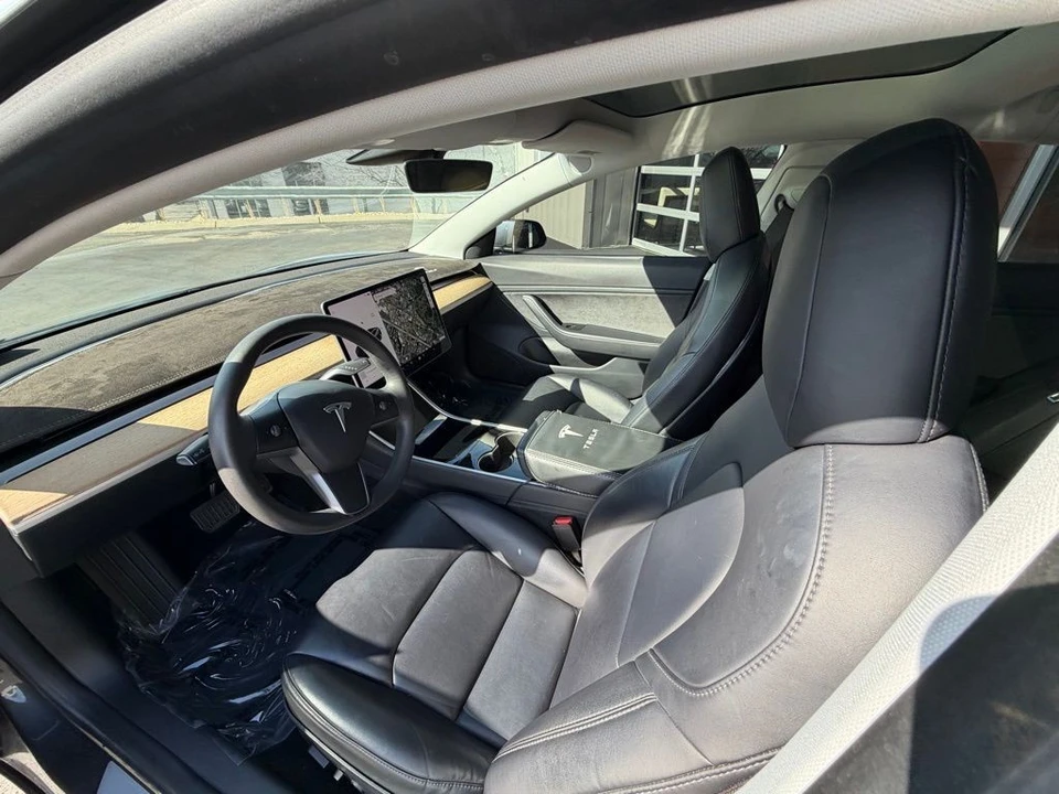 2018 Tesla Model 3 - Image 8 of 16