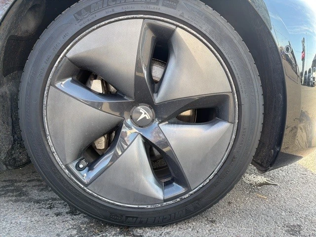 2018 Tesla Model 3 - Image 10 of 21