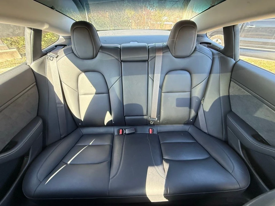 2018 Tesla Model 3 - Image 11 of 12