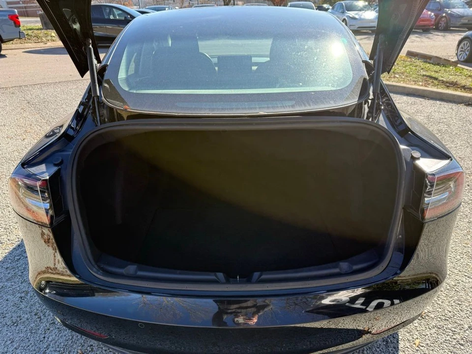 2018 Tesla Model 3 - Image 7 of 12