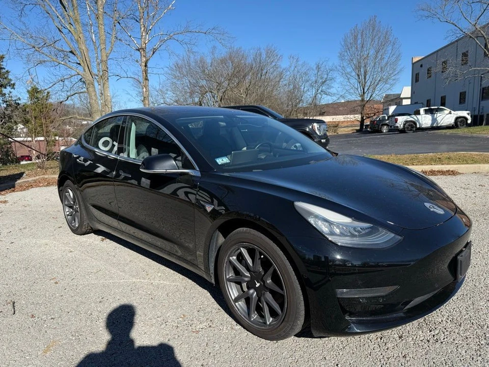 2018 Tesla Model 3 - Image 3 of 12