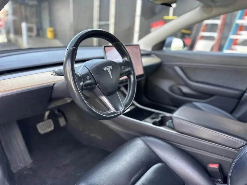 2018 Tesla Model 3 - Image 10 of 12