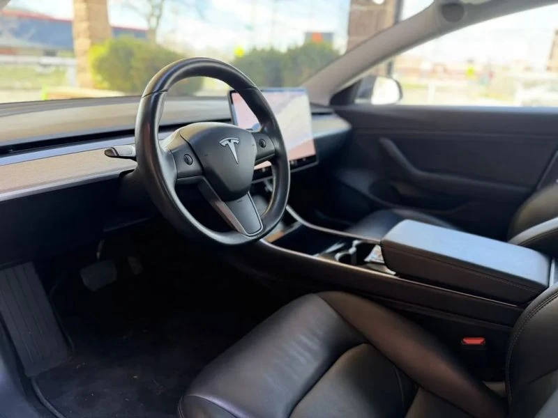 2018 Tesla Model 3 - Image 10 of 12