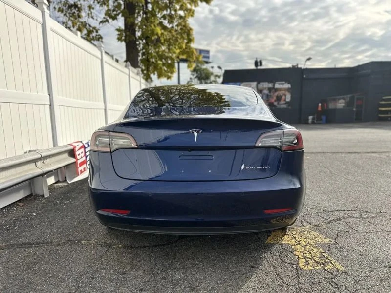 2018 Tesla Model 3 - Image 6 of 12