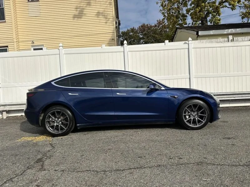 2018 Tesla Model 3 - Image 8 of 12