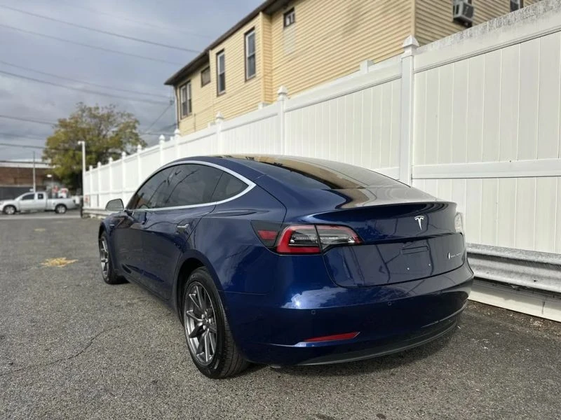 2018 Tesla Model 3 - Image 5 of 12