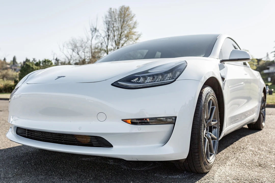 2018 Tesla Model 3 - Image 6 of 31