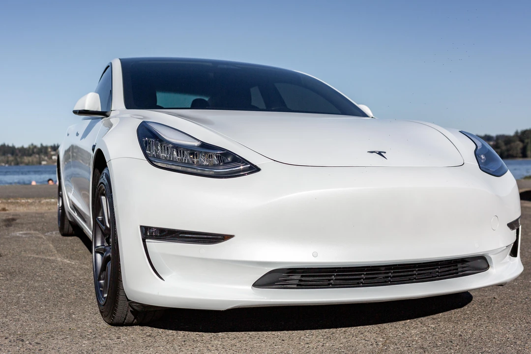 2018 Tesla Model 3 - Image 7 of 31