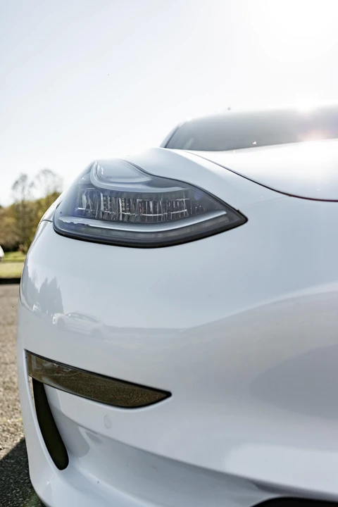 2018 Tesla Model 3 - Image 12 of 31