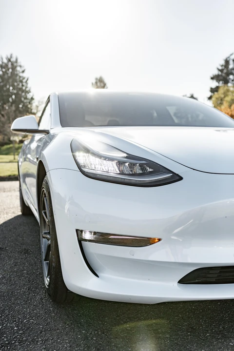 2018 Tesla Model 3 - Image 9 of 31