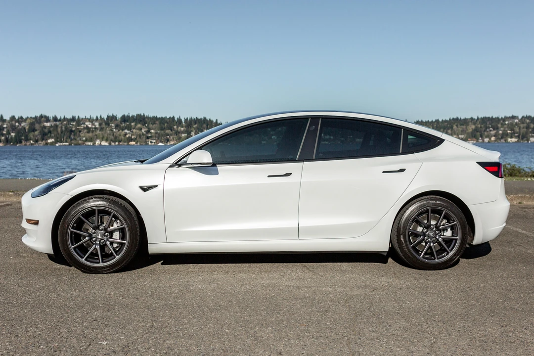 2018 Tesla Model 3 - Image 3 of 31