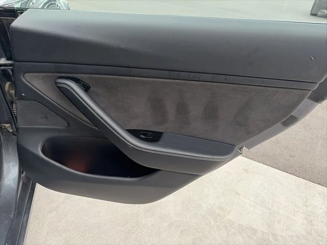 2018 Tesla Model 3 - Image 18 of 21