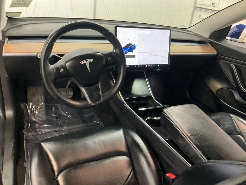 2018 Tesla Model 3 - Image 5 of 6