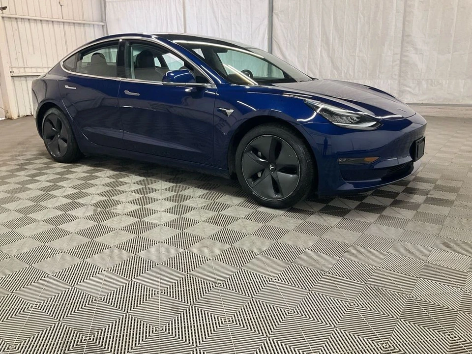 2018 Tesla Model 3 - Image 3 of 6