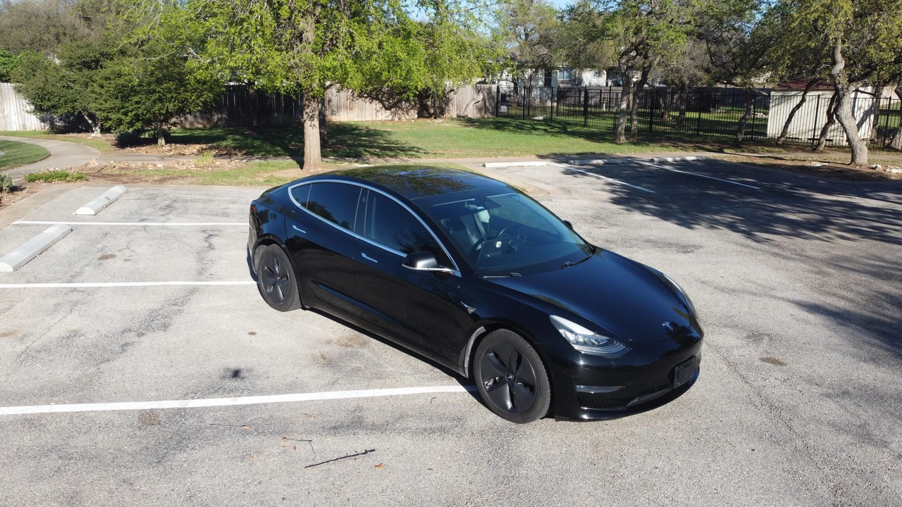 2018 Tesla Model 3 - Image 10 of 31
