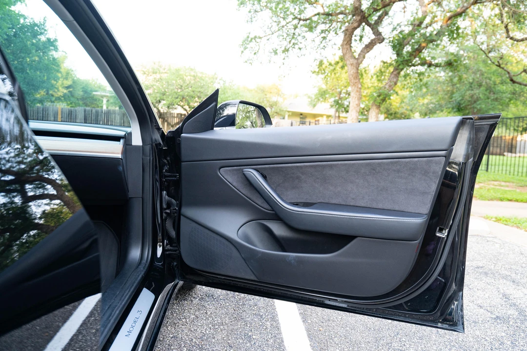 2018 Tesla Model 3 - Image 25 of 31