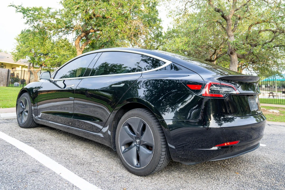 2018 Tesla Model 3 - Image 4 of 31