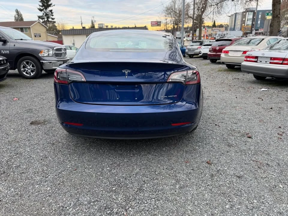 2018 Tesla Model 3 - Image 9 of 20
