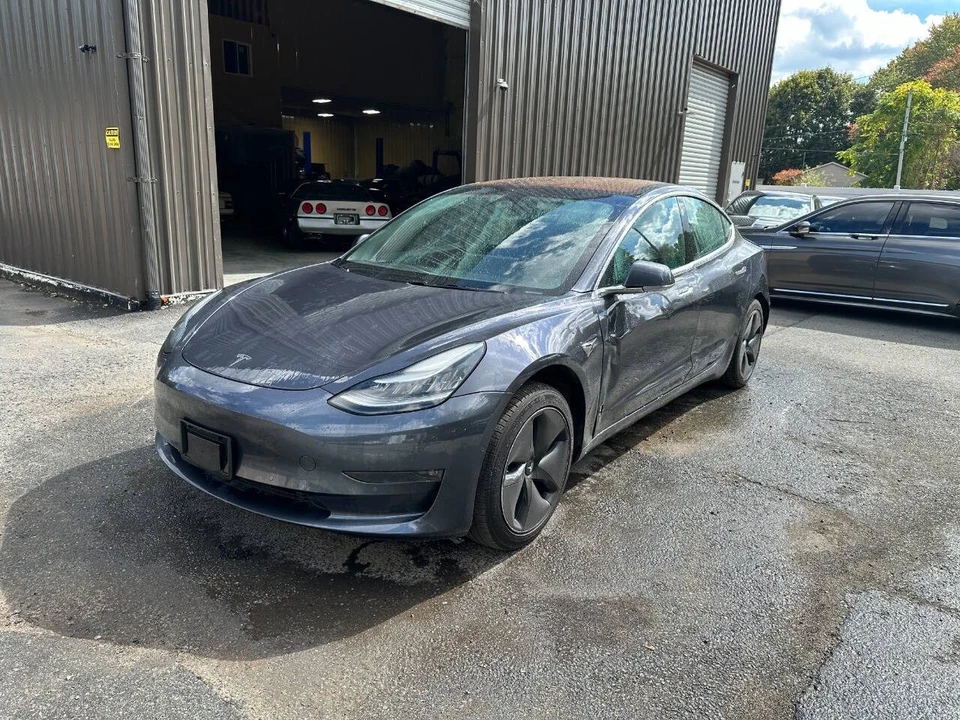 2018 Tesla Model 3 - Image 16 of 21