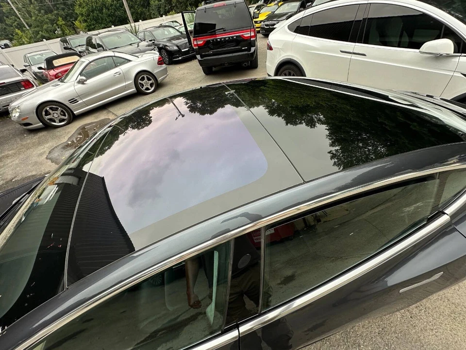 2018 Tesla Model 3 - Image 4 of 21