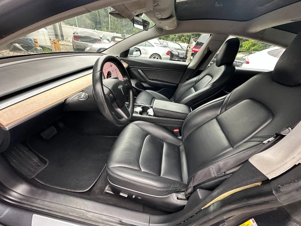 2018 Tesla Model 3 - Image 5 of 21