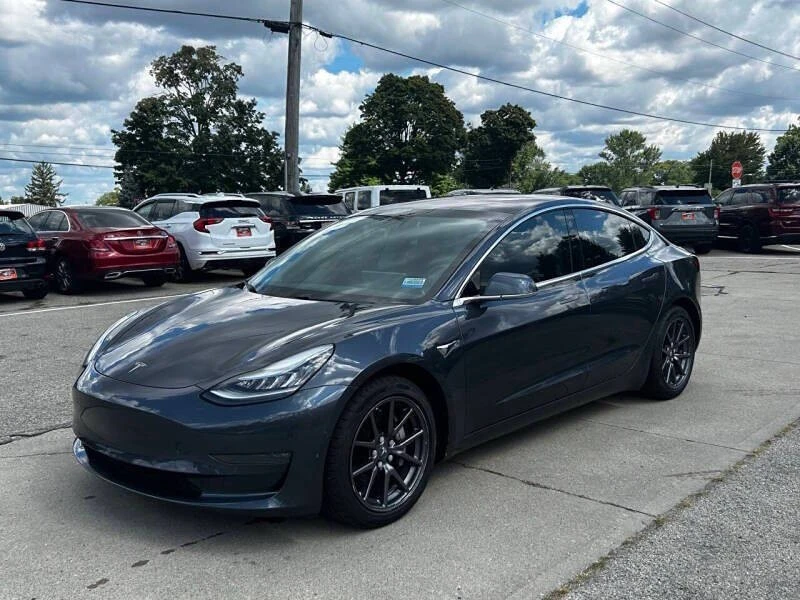 2018 Tesla Model 3 - Image 2 of 12