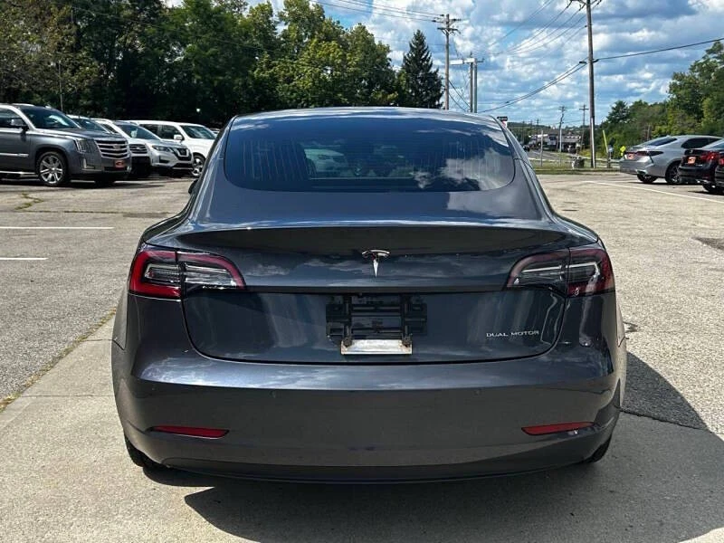 2018 Tesla Model 3 - Image 9 of 12