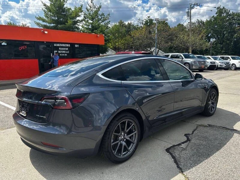 2018 Tesla Model 3 - Image 8 of 12
