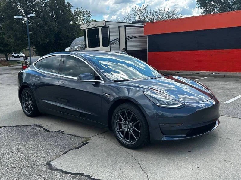 2018 Tesla Model 3 - Image 4 of 12