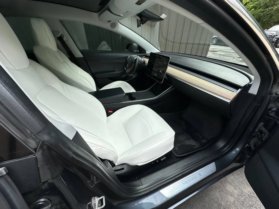 2018 Tesla Model 3 - Image 11 of 21