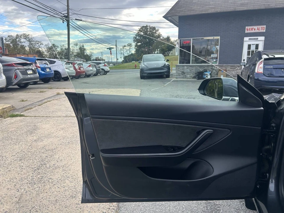 2018 Tesla Model 3 - Image 17 of 21