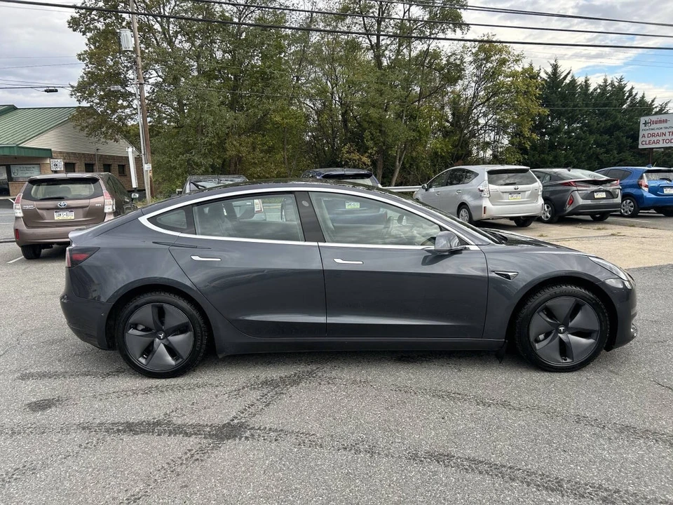 2018 Tesla Model 3 - Image 8 of 21