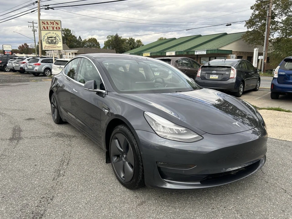2018 Tesla Model 3 - Image 3 of 21