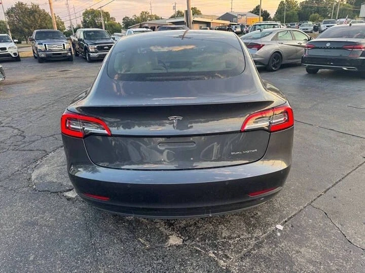 2018 Tesla Model 3 - Image 8 of 19