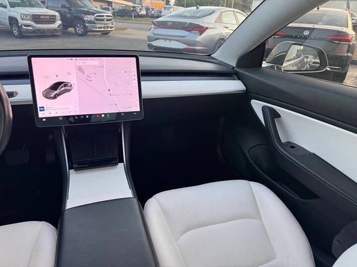 2018 Tesla Model 3 - Image 16 of 19